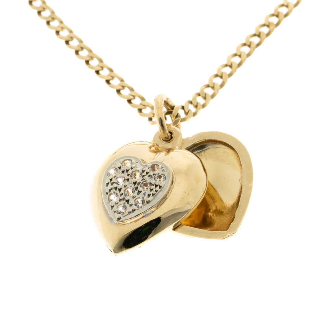 Pre Owned 9ct Gold CZ Heart Locket