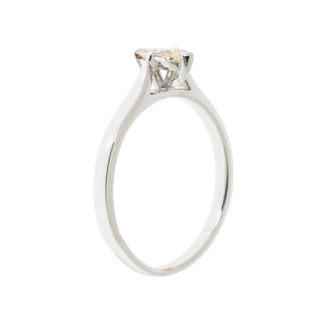 Pre Owned 18ct White Gold Diamond Ring