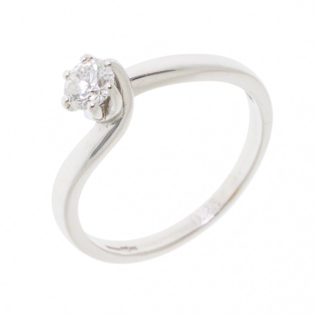 Pre Owned 9ct White Gold Diamond Ring