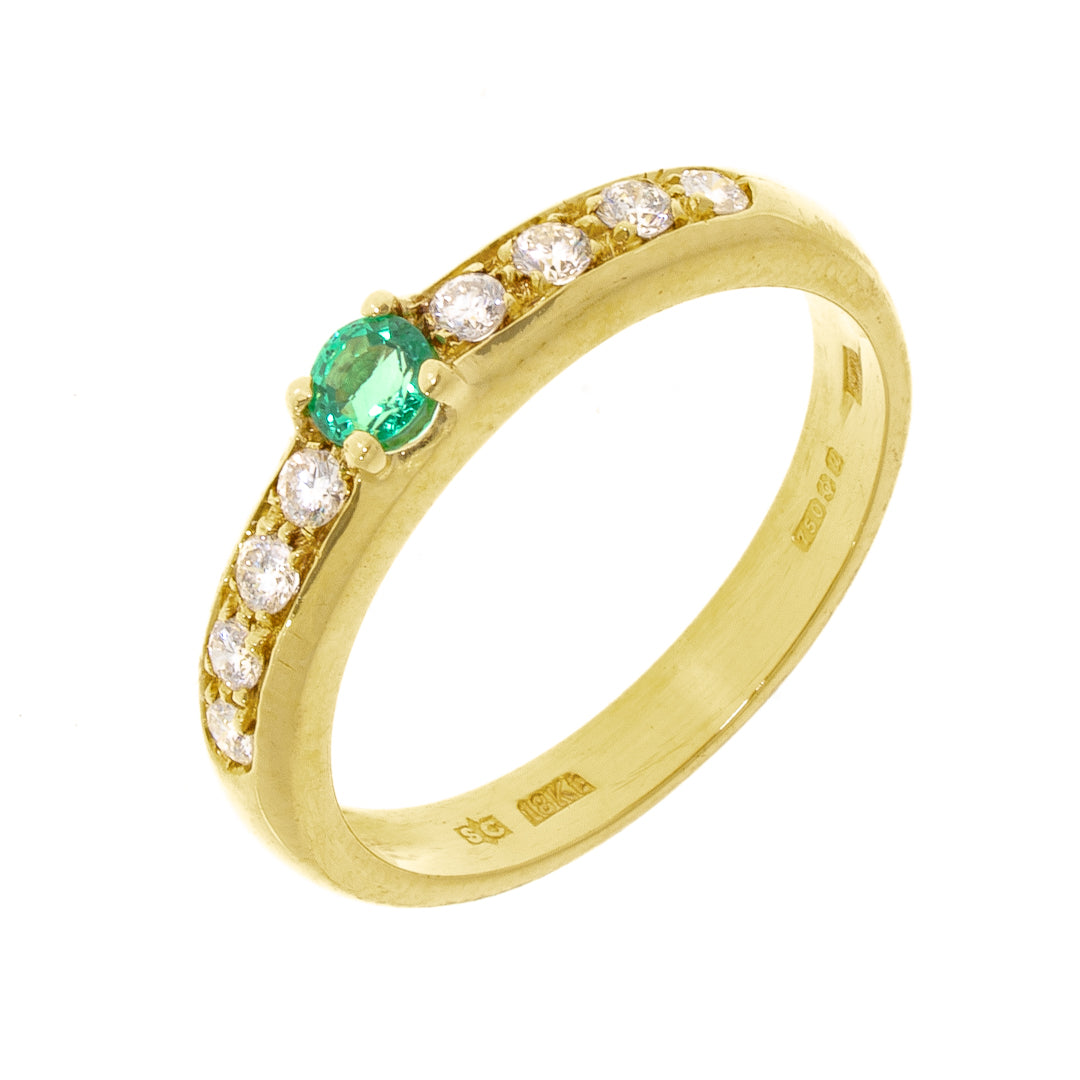 Pre Owned 18ct Diamond and Emerald Set Ring