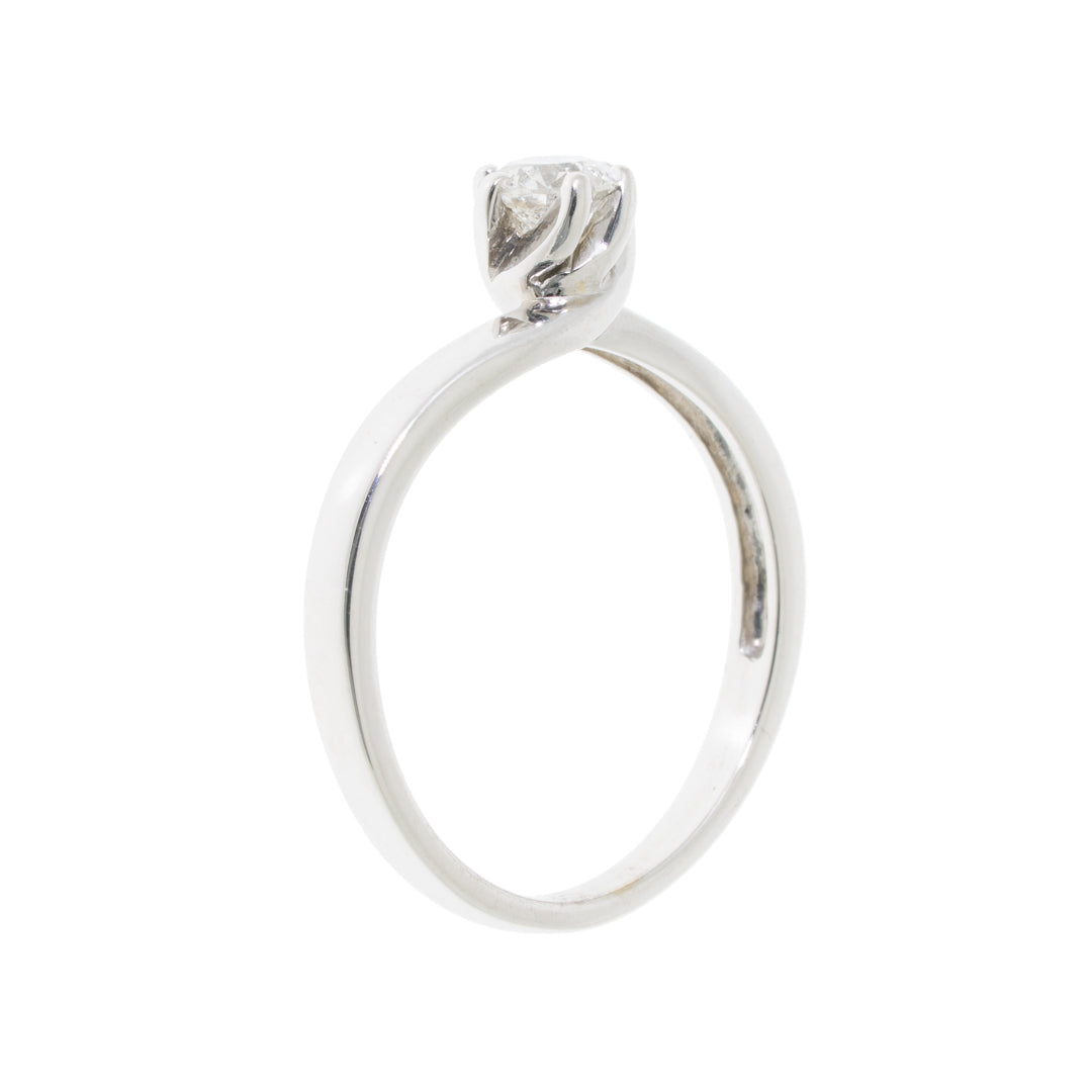 Pre Owned 9ct White Gold Diamond Ring