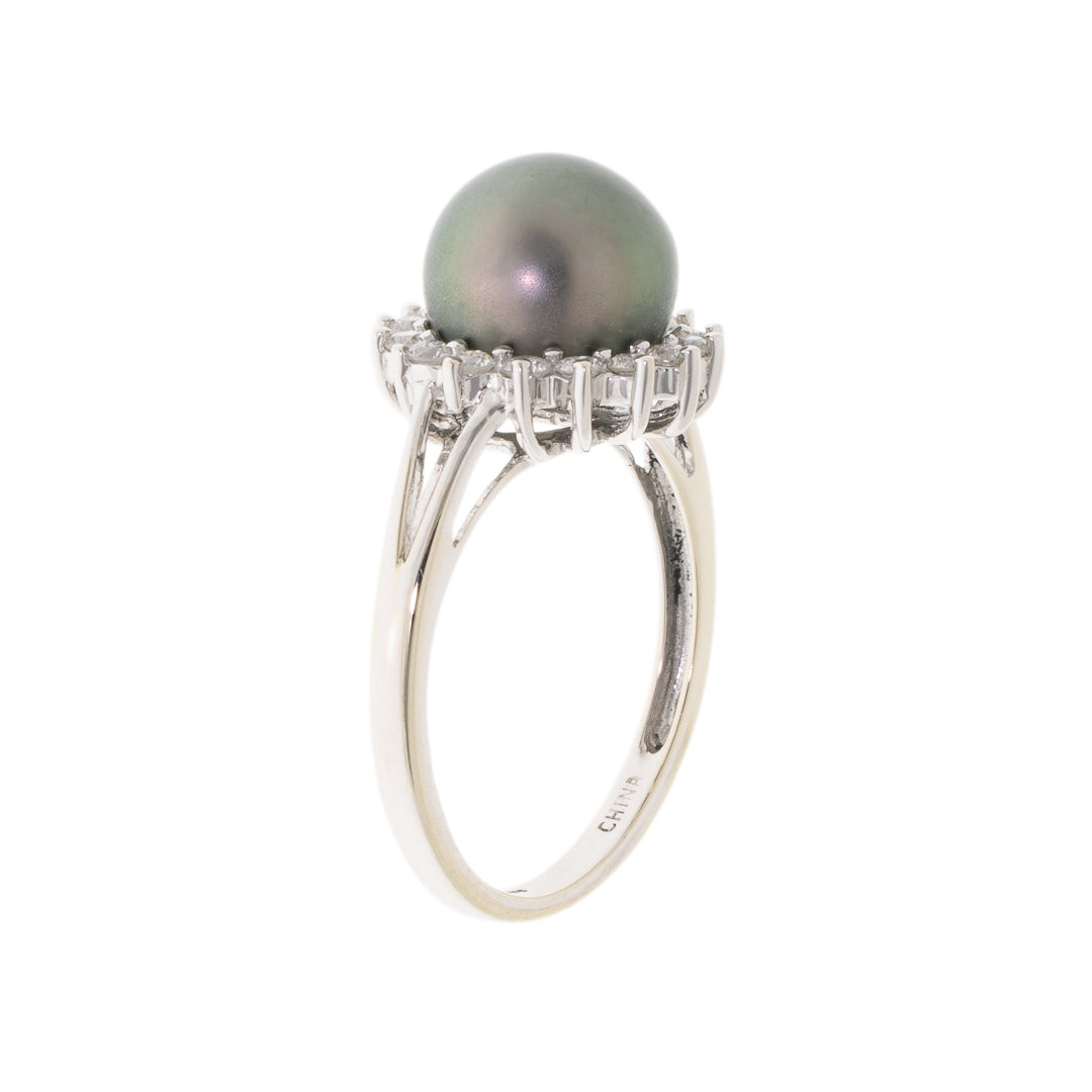 Pre Owned 14ct White Gold Diamond And Pearl Ring