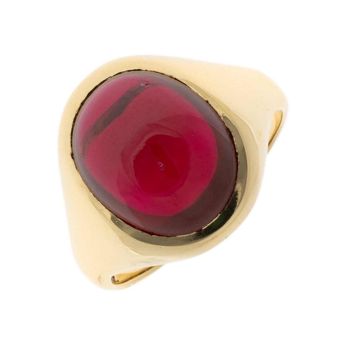 Pre Owned 9ct Gold Garnet Caberchon Ring