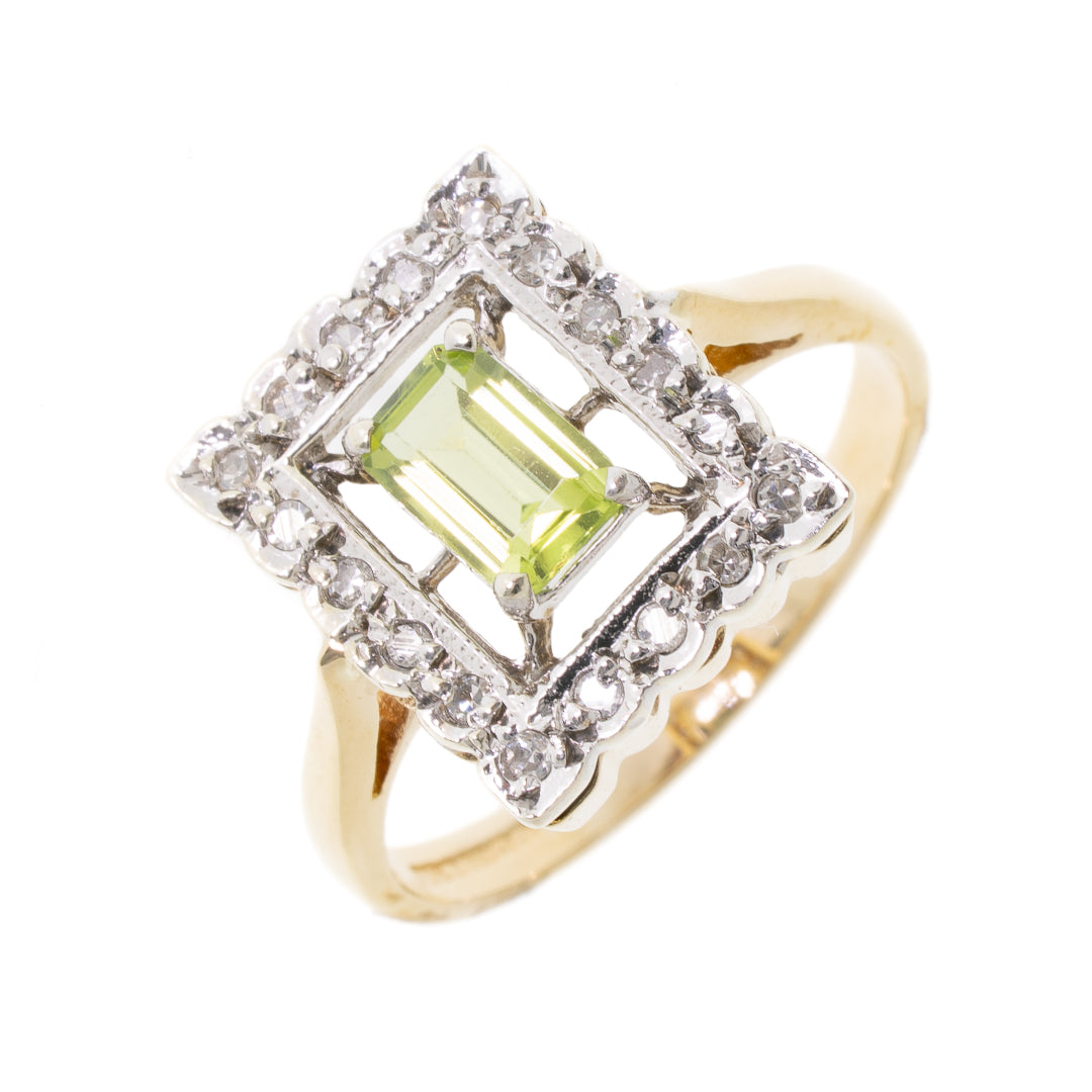 Preowned 9ct Gold Peridot Fancy Ring