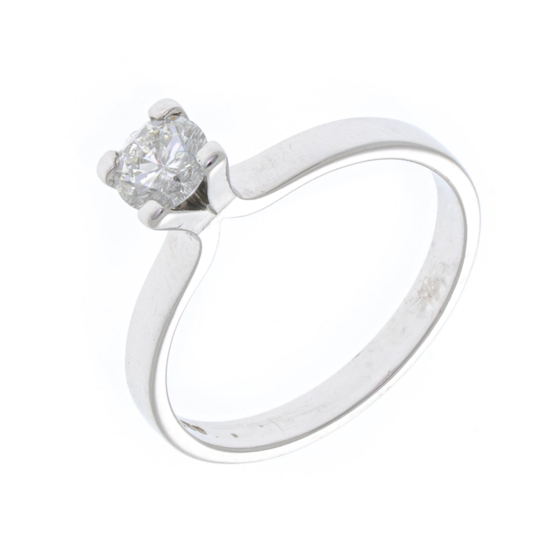 Pre Owned 18ct White Gold Solitaire Diamond Ring