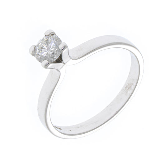 Pre Owned 18ct White Gold Solitaire Diamond Ring