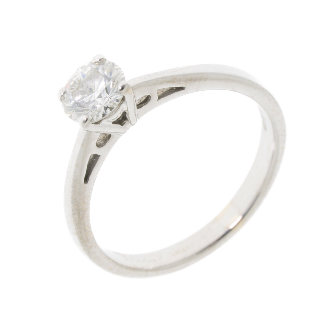 Pre Owned 18ct White Gold Diamond Ring