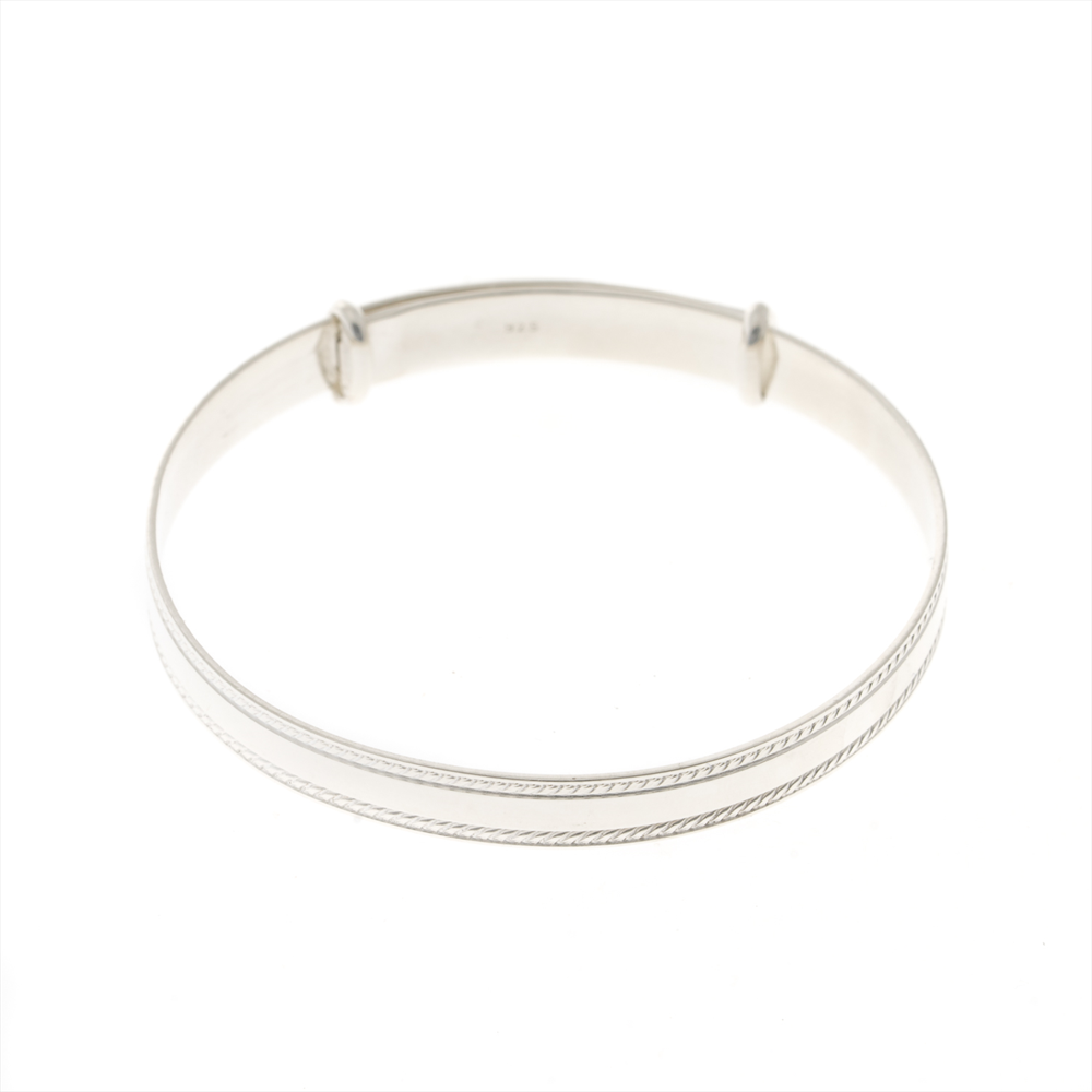 Expanding 2025 silver bangle